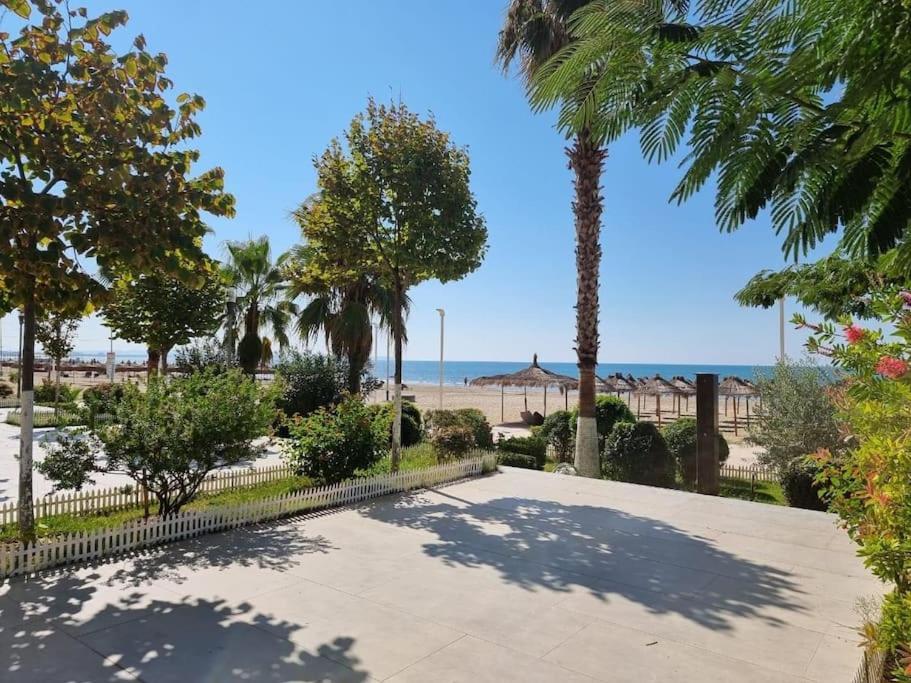 Apartament Merville_beachfront *