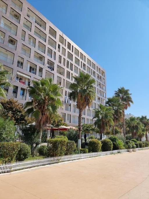Merville_beachfront Apartament Durrës